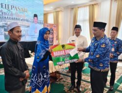 Bonus Prestasi MTQH Kalteng 2025, Bupati Shalahuddin Lepas Hafiz dan Hafizah Barito Utara Berangkat Umrah