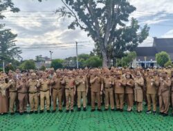 Apel Gabungan sebagai Evaluasi ASN, Bupati Barito Utara Tekankan Disiplin dan Kerja Keras