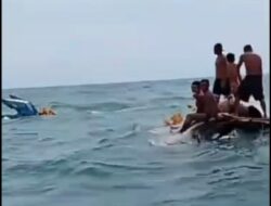 Kapal Perenggek Ikan Terbelah Dua di Laut Kotabaru, Satu Tewas dan Satu Hilang
