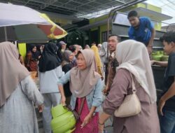 Kolaborasi Tanpa APBD, Pasar Inflasi Kobar Bantu Warga Kumai Penuhi Kebutuhan Pokok