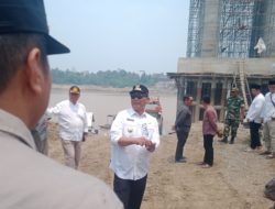 Bupati Barito Utara Tinjau Proyek Strategis Jembatan Tumpung Laung–Sikan dan Hadiri Maulid Nabi Bersama Warga